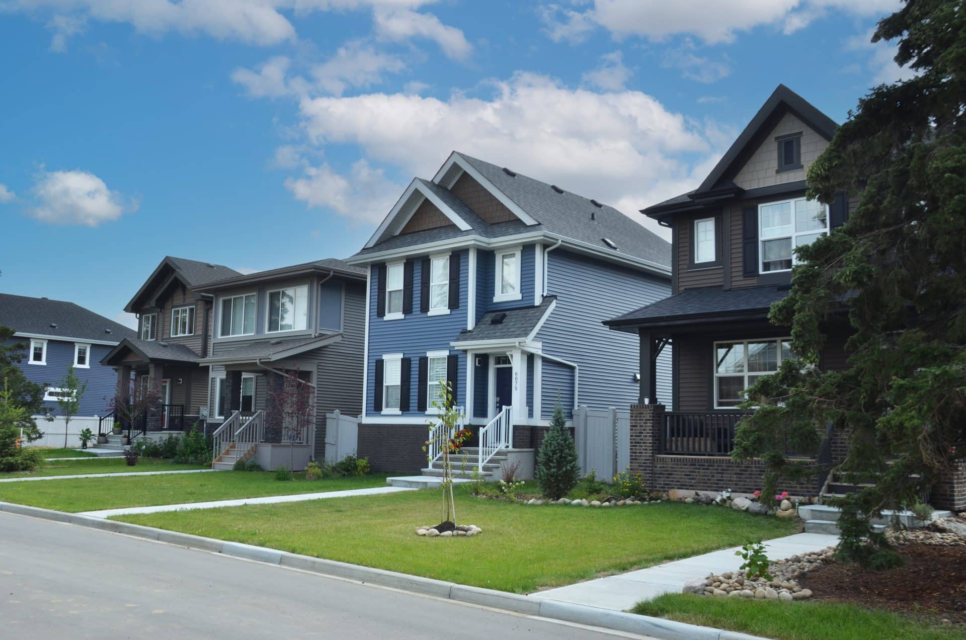 Top Customizations Available for Detached Garage Homes
